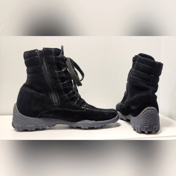 Vintage Blondo Women's Suede Pure Wool Waterproof, Size 7 Snow Boots - Picture 8 of 16